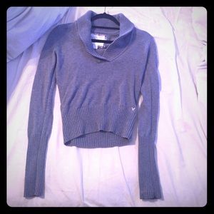 Long-sleeve American Eagle sweater.
