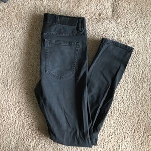 Black skinny jeans