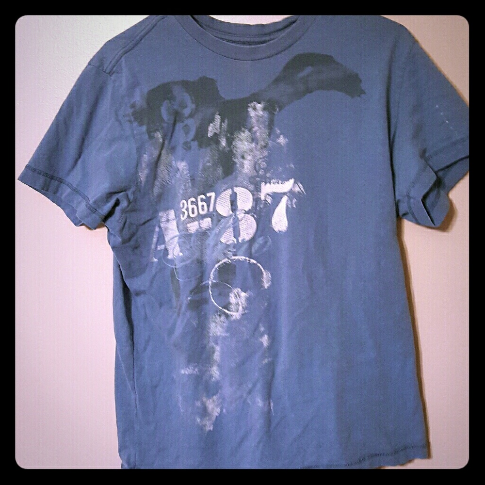 Aeropostale shirt light blue graphic