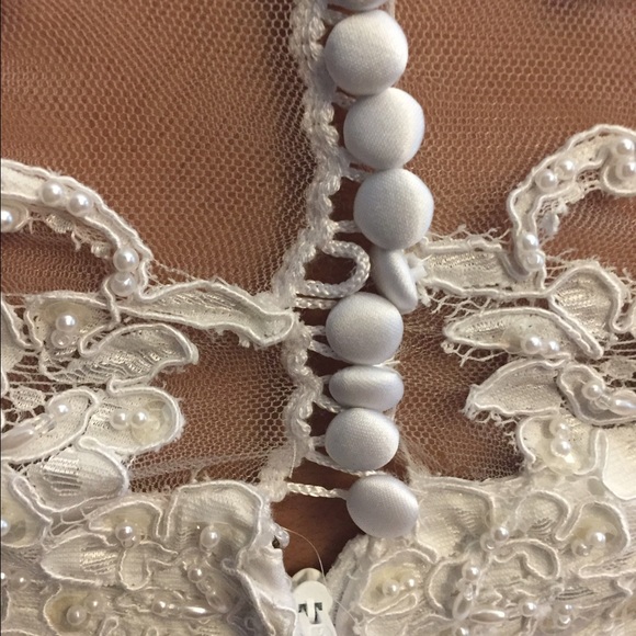 ✨WEDDING DRESS. PLEASE MAKE ANY OFFER✨ - Picture 7 of 8