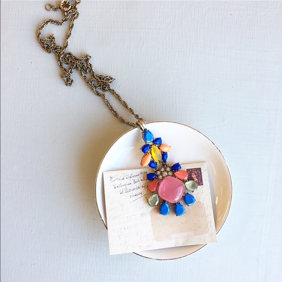 Jewelry - Pendant necklace