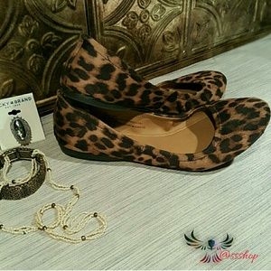 Leopard-print flats