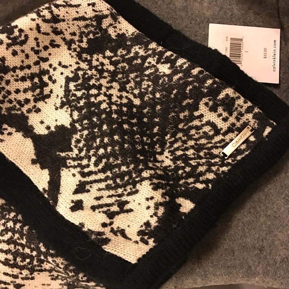 Calvin Klein Scarf NEW