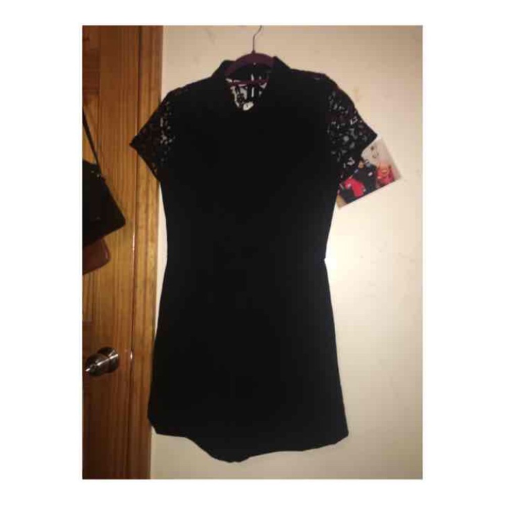 F21 Lace Collar Romper Size L