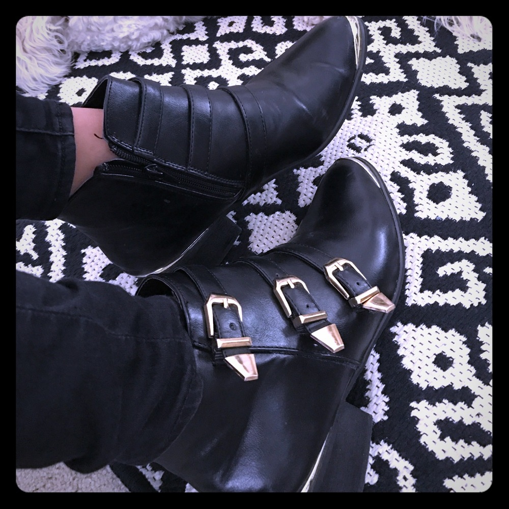 Black ankle booties