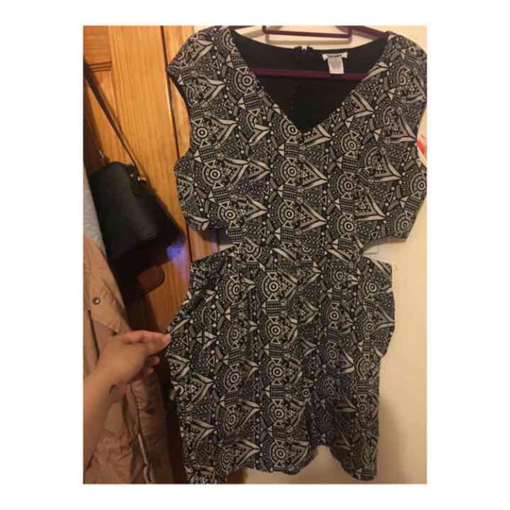 Dizzire Aztec Cutout Romper XL