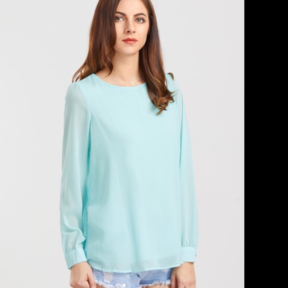 Pleated blouse - Picture 4 of 6