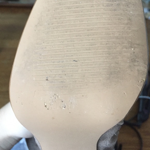 Steve Madden Taupe Suede Booties- like new - Picture 4 of 4