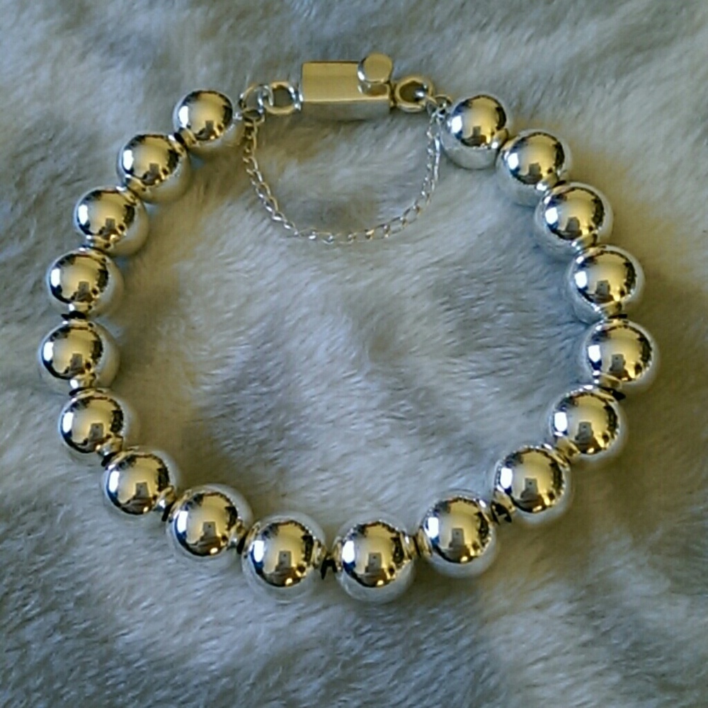 ❎⭐⭐⭐⭐⭐A Beauty! Sterling Silver Bead Bracelet