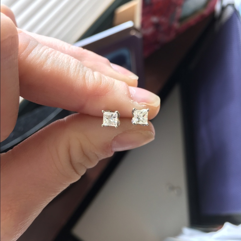 ‼️PRICE ⬇️ FROM 1k FOR QUICK SALE! 3/4 Ct!