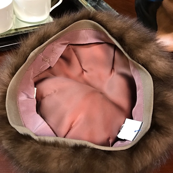 Vintage real fur hat - Picture 2 of 4
