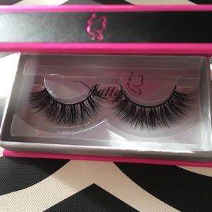 Mink Flutter Lashes in Annabelle