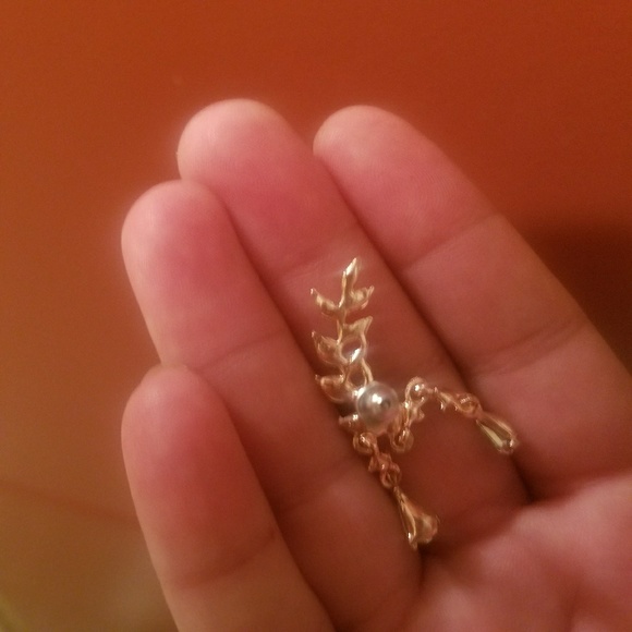 ♥Gorgeous Crystal Dangle Ear Climbers♥ - Picture 5 of 6