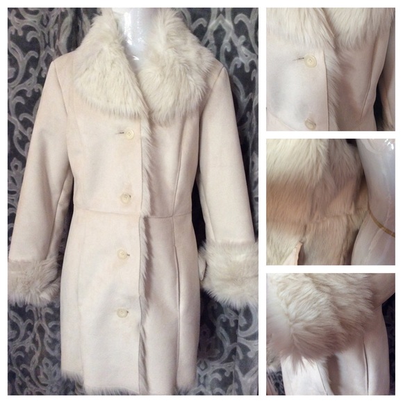 Beautiful NWOT vegan suede winter white coat - Picture 2 of 2
