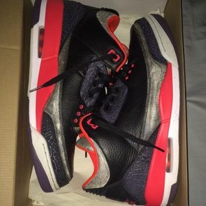 Jordan 3 crimson