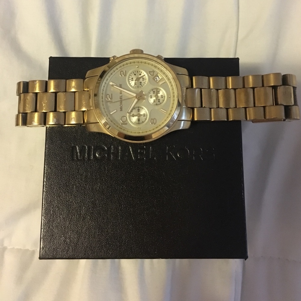 Authentic GOLD MICHAEL KORS WATCH - Picture 1 of 3