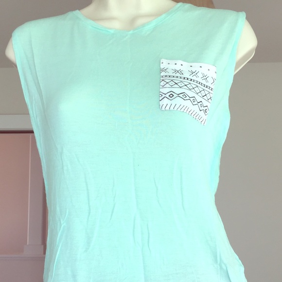 Tank top - Picture 1 of 2