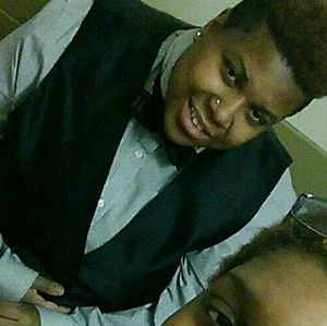 Meet your Posher, Desiree