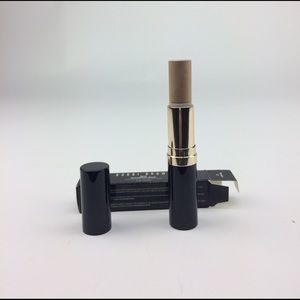 Bobbi Brown Foundation in Porcelain 0