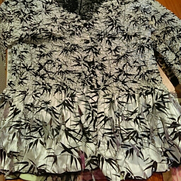 Reversible blouse Size Small - Picture 3 of 4