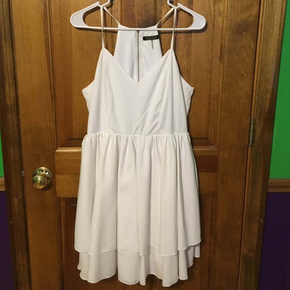 Red dress boutique white dress large