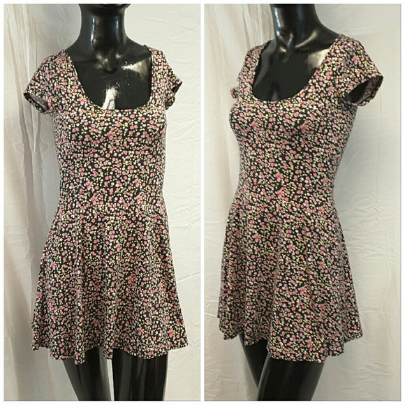 AMERICAN EAGLE OUTFITTERS, Floral Dress, size XXS - Picture 2 of 8