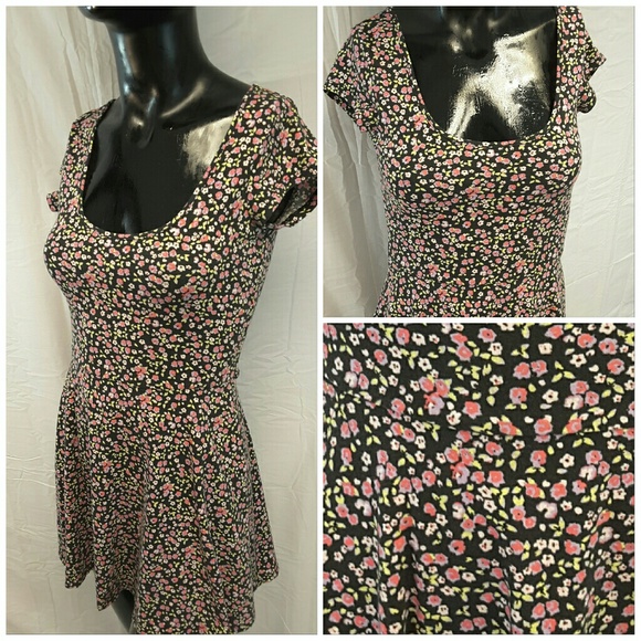 AMERICAN EAGLE OUTFITTERS, Floral Dress, size XXS - Picture 5 of 8