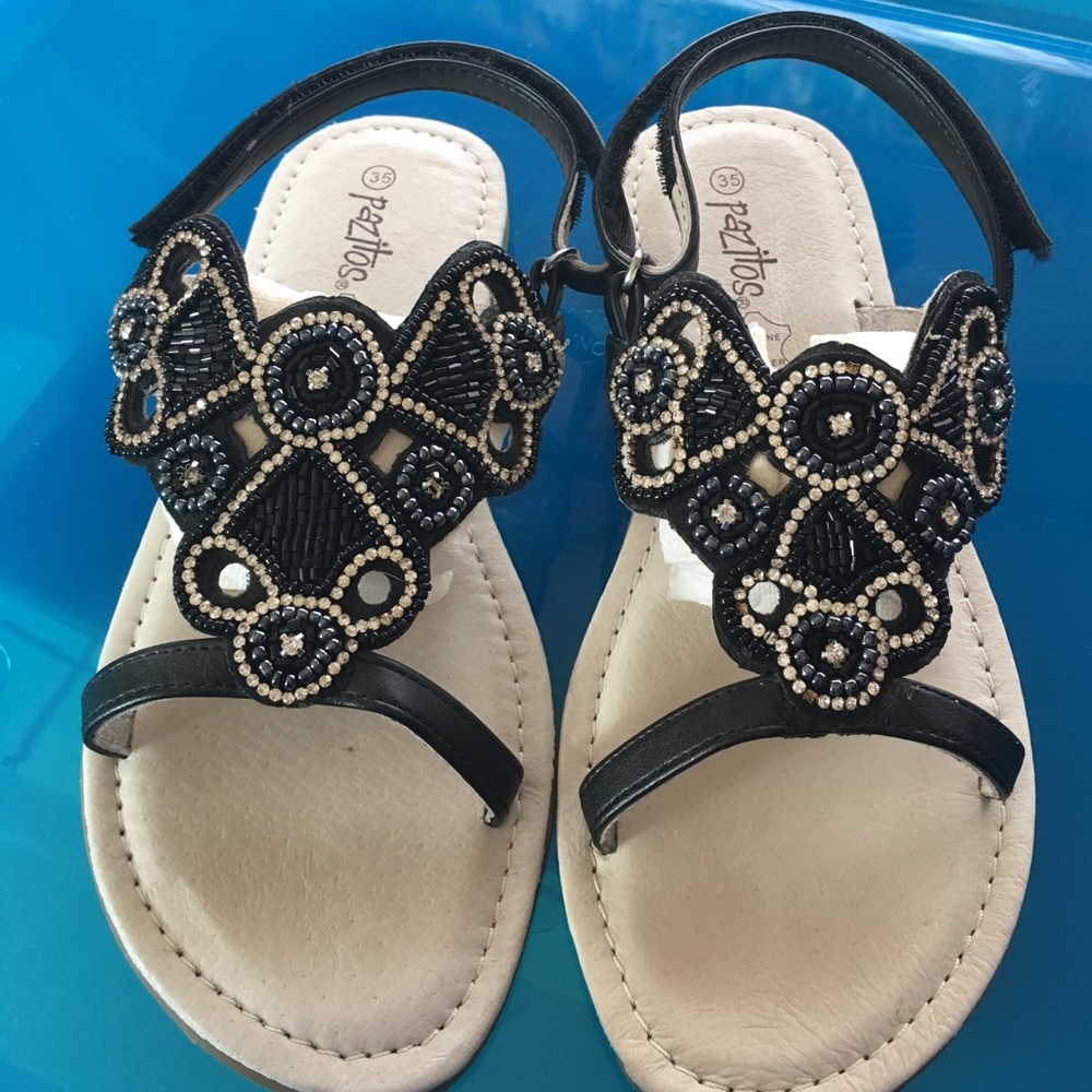 Pazitos Papillon Black sandal