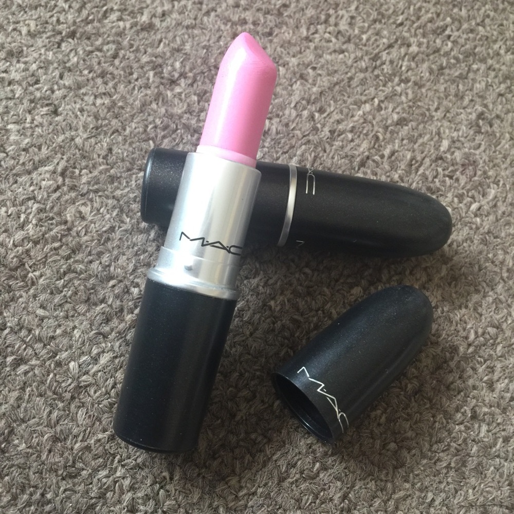 MAC Lipstick Rasberry Swirl.