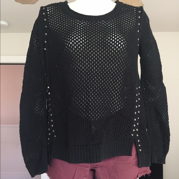 Sweater - Picture 1 of 2