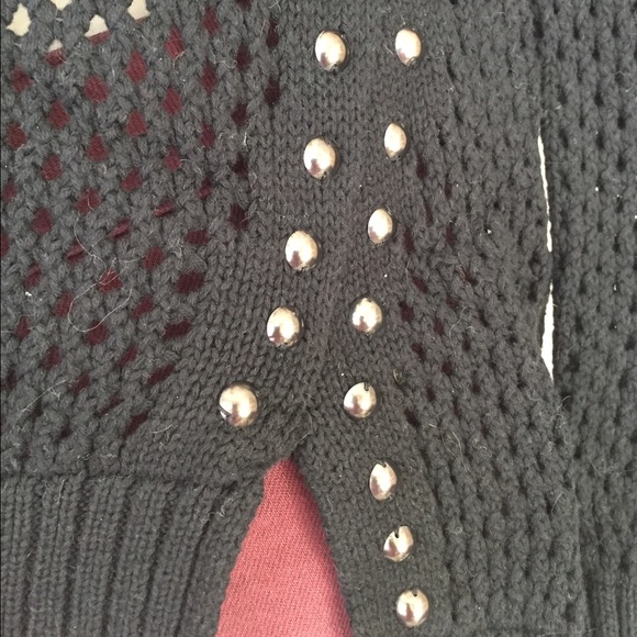 Sweater - Picture 2 of 2