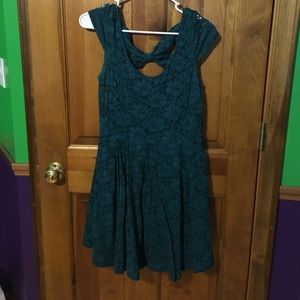 Jessica Simpson green bow back lace dress m