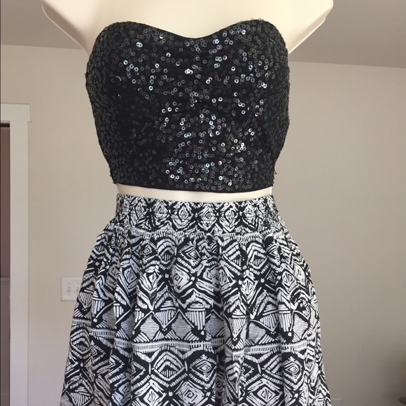Sparkly bandeau top - Picture 2 of 2