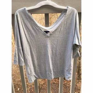 American eagle relaxed v neck