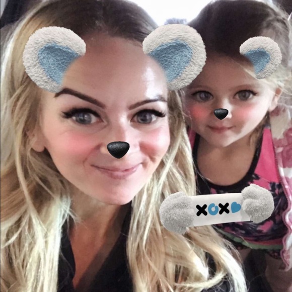 Meet your Posher, Lisa - Picture 1 of 1