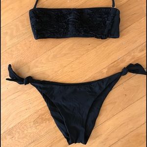 Elizabeth Hurley Bikini