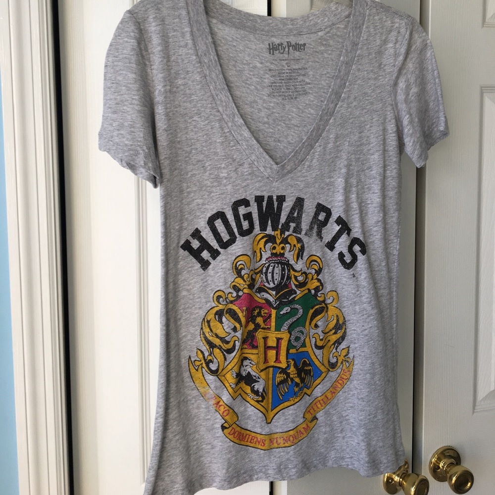 Hogwarts Crest Tee