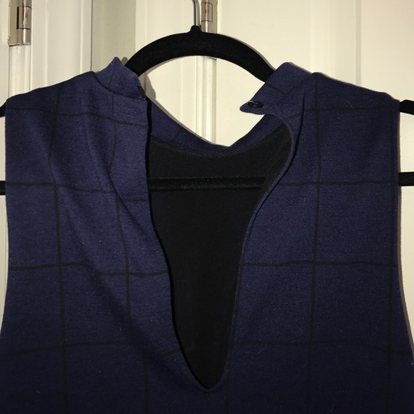 dress - Picture 3 of 7