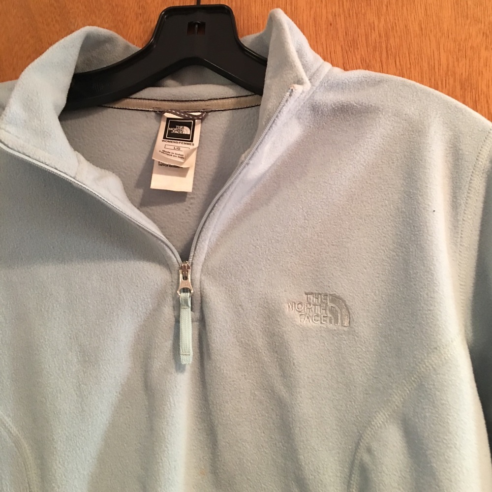 North face fleece top - Picture 2 of 3