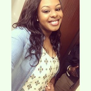 Meet your Posher, Shniya