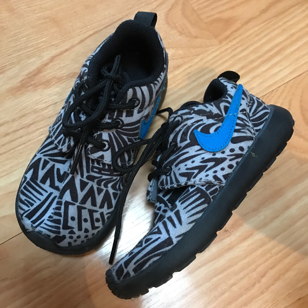 🔴SOLD🔴 Kids Nike Roshe Run