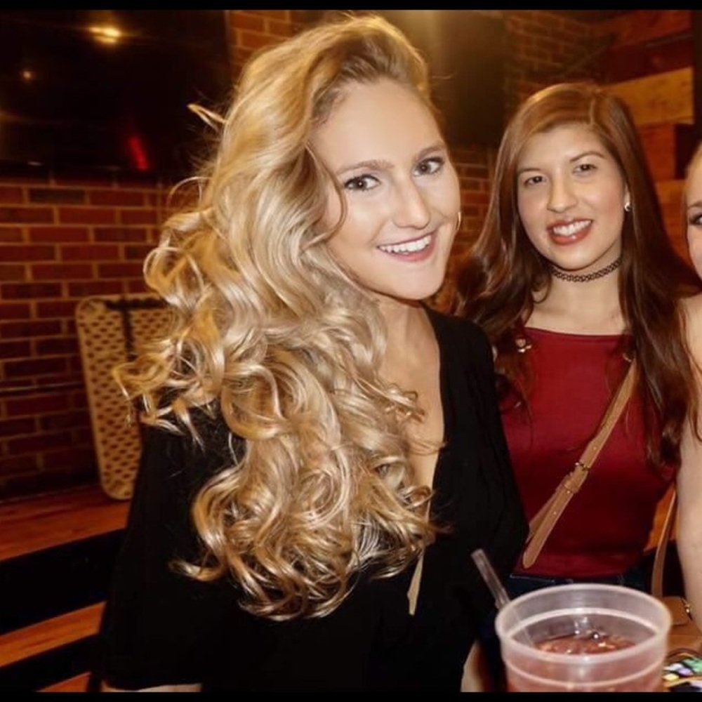 Meet your Posher, Stephanie