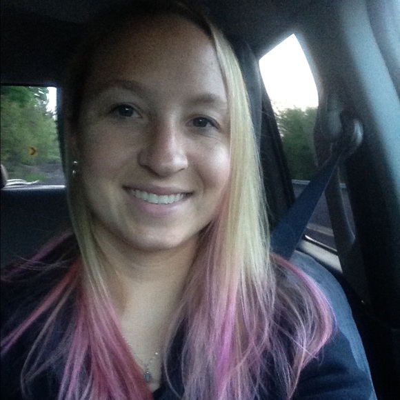 Meet your Posher, Stacy - Picture 1 of 1