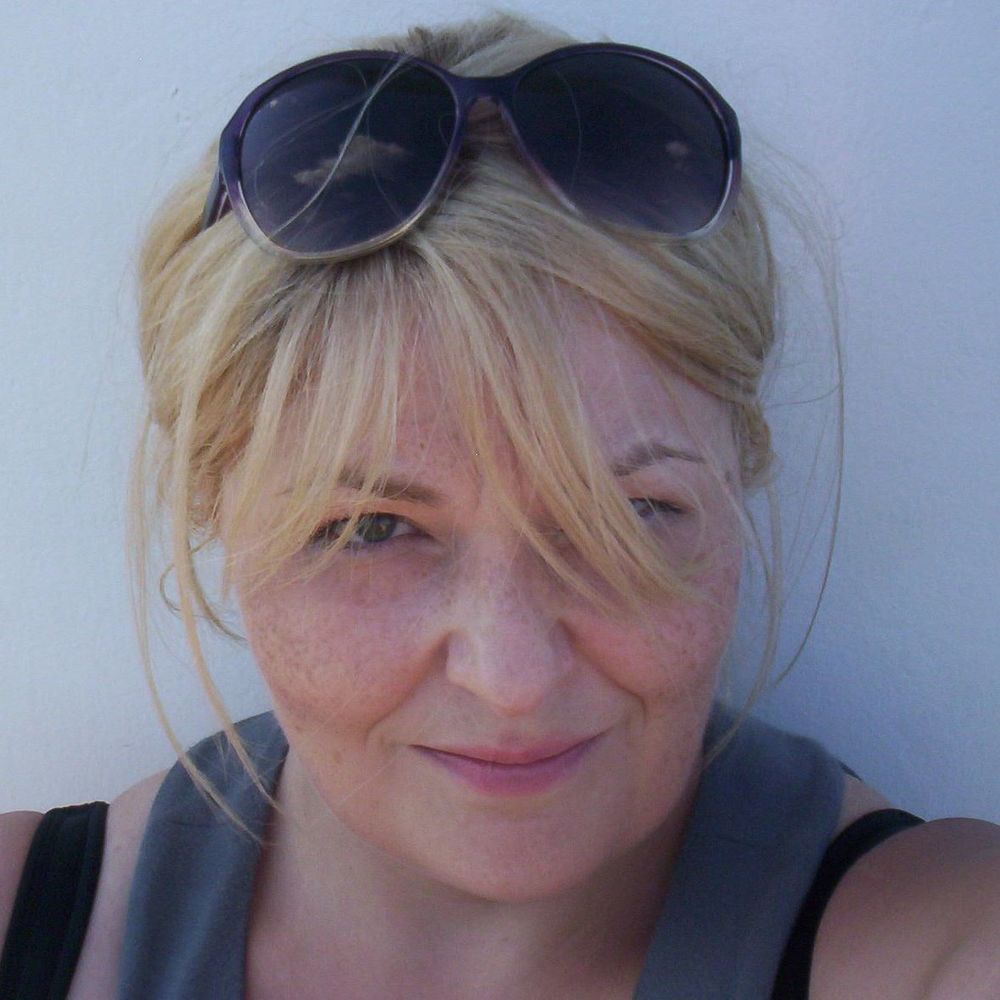 Meet your Posher, Crystal