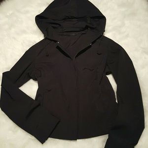 Express lightweight hooded jacket