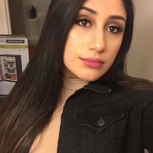 Meet your Posher, Gaby