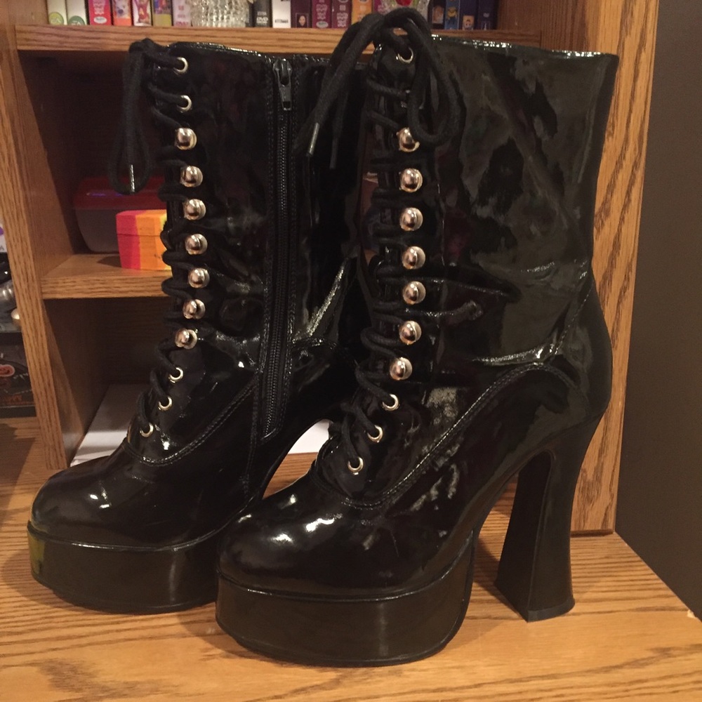 Black PVC patent leather platform pleasure boots