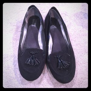 Black flats