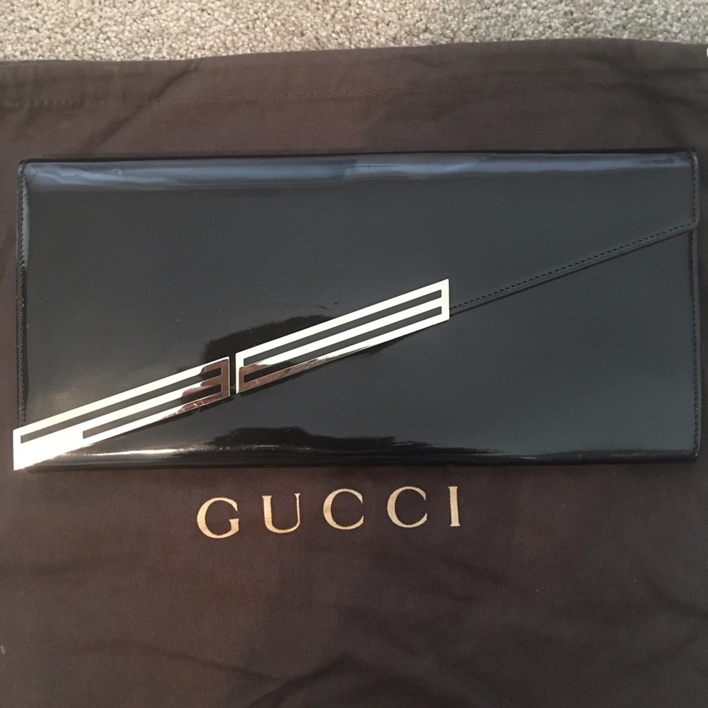 GUCCI Sigrid Oversized Clutch - black