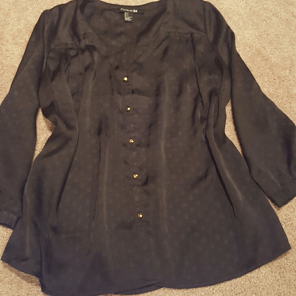 NWOT Silky unique blouse
